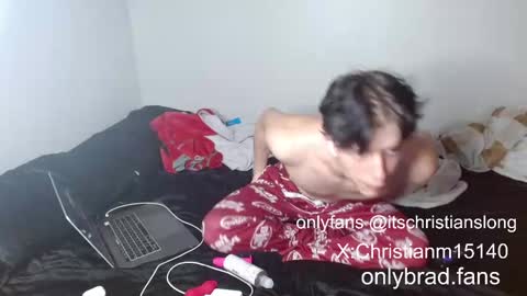 Snapshot of christianslong chatting on 09-25-25, 11:41 christianslong online show from 09-25-25, 11:41
