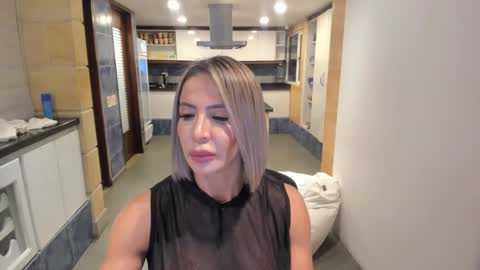 Christiekroes online show from 02-19-25, 01:08