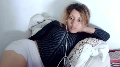 christine213 online show from 12-08-24, 03:24