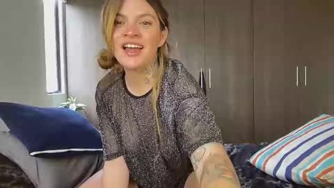 Val riess -- Instagram free online show from 09-16-25, 04:52
