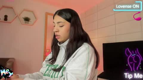 Christine  online show from 10-20-25, 11:54