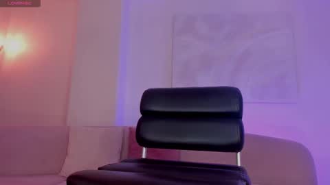 Christine Ford online show from 10-31-25, 01:34