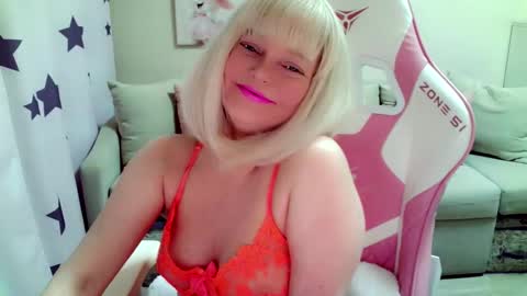 Christi online show from 11-05-25, 06:57