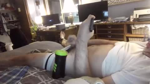 Snapshot of chrisw8121 chatting on 10-21-25, 10:10 chrisw8121 online show from 10-21-25, 10:10