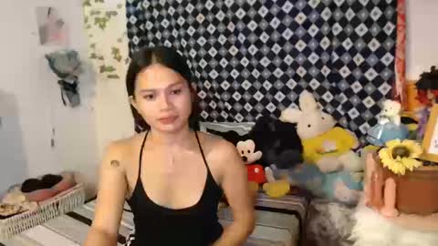 Snapshot of chrysadel chatting on 01-16-25, 08:36 Ur Suraya22 online show from 01-16-25, 08:36