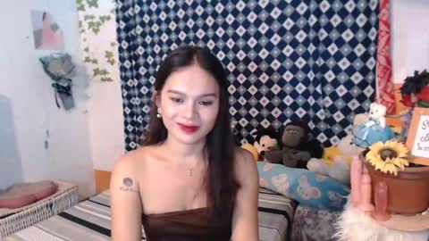 Snapshot of chrysadel chatting on 01-18-25, 09:34 Ur Suraya22 online show from 01-18-25, 09:34