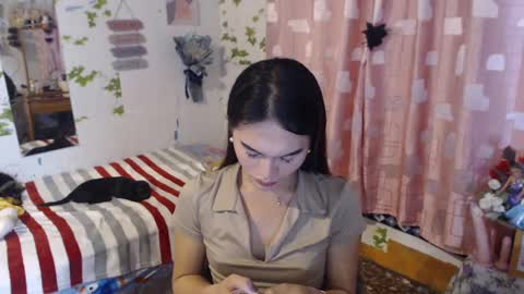 Snapshot of chrysadel chatting on 02-04-25, 09:20 Ur Suraya22 online show from 02-04-25, 09:20