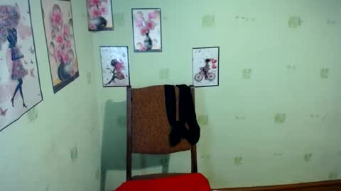 Diana online show from 12-25-24, 06:19