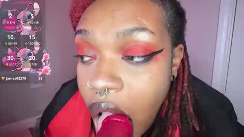 Snapshot of chubbeedweeb chatting on 10-25-25, 03:36 EmberEssence online show from 10-25-25, 03:36