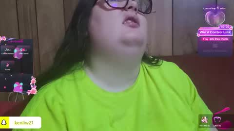 Snapshot of chubbydevil22 chatting on 02-03-26, 09:20 kenli online show from 02-03-26, 09:20