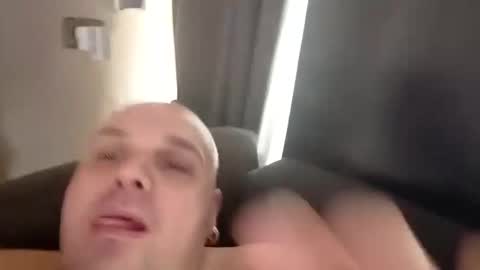 Snapshot of chubbyissy chatting on 11-09-25, 02:48 Chubbydutch man online show from 11-09-25, 02:48