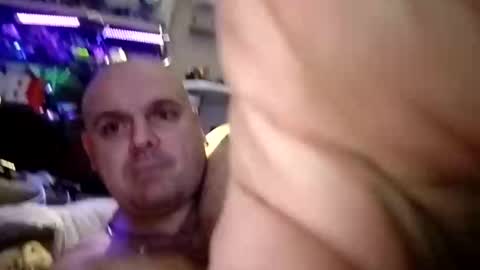 Snapshot of chubbyissy chatting on 11-11-25, 02:44 Chubbydutch man online show from 11-11-25, 02:44