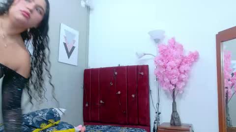 chubbykinkyygirl online show from 11-12-25, 01:00