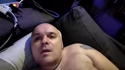 chubbyman42 online show from 11-21-25, 04:22