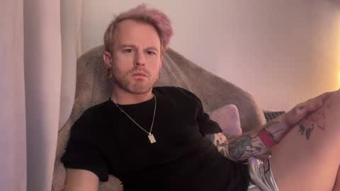 ChubsChadwell online show from 11-28-25, 02:42