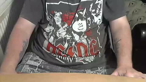 chunkisgreat online show from 11-05-25, 04:51