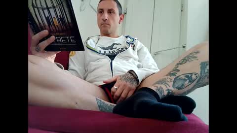 Snapshot of ciaoneciaone25 chatting on 03-03-26, 08:53 ciaoneciaone25 online show from 03-03-26, 08:53