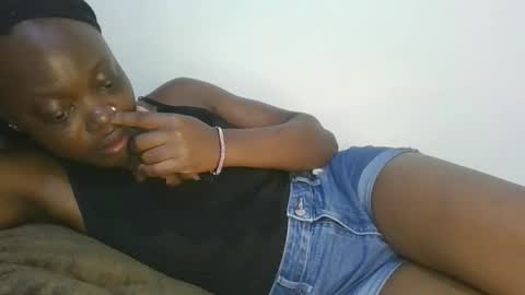 cilia petite online show from 12-14-25, 09:25