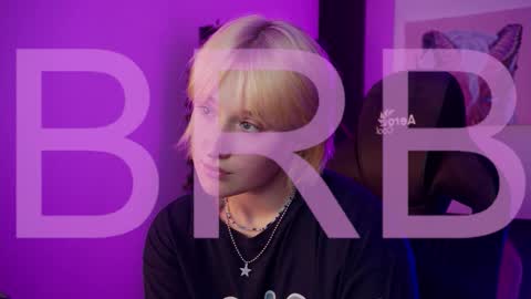 Snapshot of cinbellamy chatting on 10-14-25, 05:08 Cin Bellamy online show from 10-14-25, 05:08