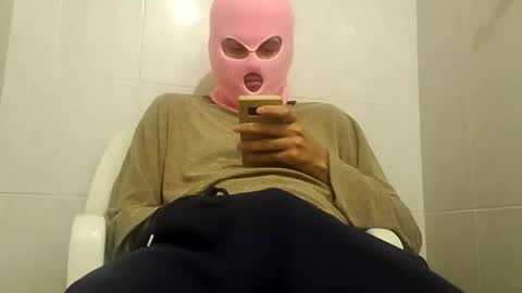 Snapshot of cincopulgadas chatting on 12-11-24, 07:31 Ernesto online show from 12-11-24, 07:31