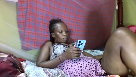 Snapshot of cinddy_14 chatting on 12-29-24, 05:22 cinddy 14 online show from 12-29-24, 05:22