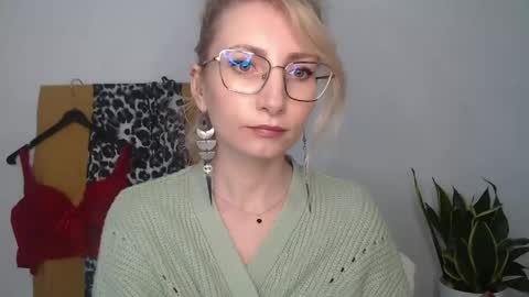 Cinderella online show from 04-16-26, 06:47