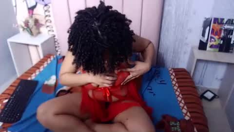 Cindy Castillo online show from 01-21-25, 01:54