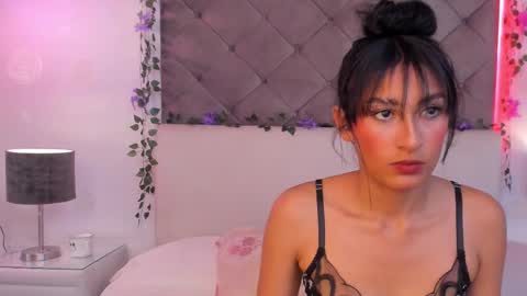 Karla  online show from 09-12-25, 01:44