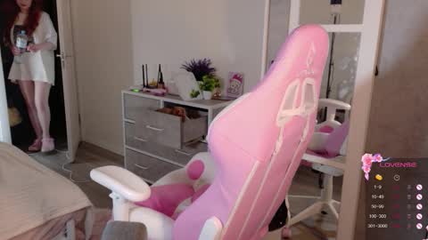 Maddy online show from 12-23-25, 03:26