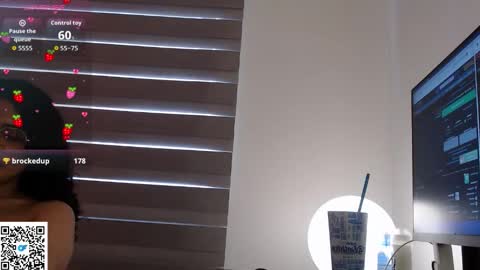 Emma online show from 01-15-26, 04:33