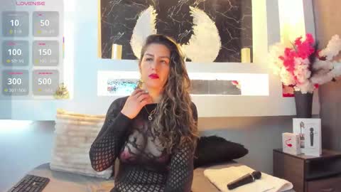 Snapshot of cinthya_mjs chatting on 11-10-25, 12:26 Cinthya online show from 11-10-25, 12:26