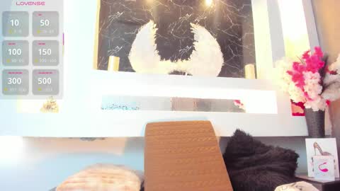 Snapshot of cinthya_mjs chatting on 11-11-25, 12:05 Cinthya online show from 11-11-25, 12:05