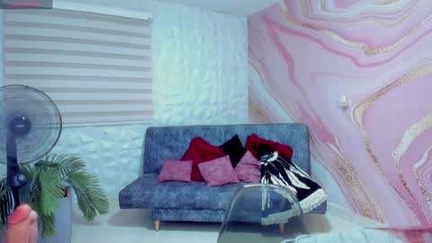  CINTIA  online show from 01-09-25, 11:36