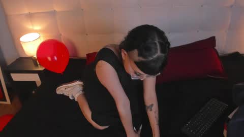 Cintya online show from 02-25-25, 01:09