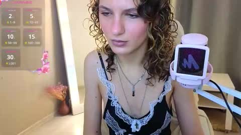Snapshot of cipherella chatting on 09-12-25, 06:24 Jennie online show from 09-12-25, 06:24
