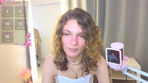 Snapshot of cipherella chatting on 09-24-25, 06:39 Jennie online show from 09-24-25, 06:39