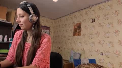 Snapshot of cirabonnet chatting on 11-01-25, 06:15 Lisa Salivan online show from 11-01-25, 06:15