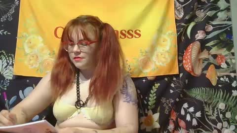 Snapshot of ciricesinsss chatting on 01-19-25, 07:26 Circe online show from 01-19-25, 07:26