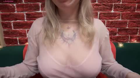 citrusblissss online show from 12-18-25, 03:12