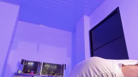 cj_davis1 online show from 12-02-25, 01:33