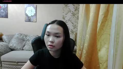 Snapshot of ckyvina chatting on 10-06-25, 03:04 Sky online show from 10-06-25, 03:04