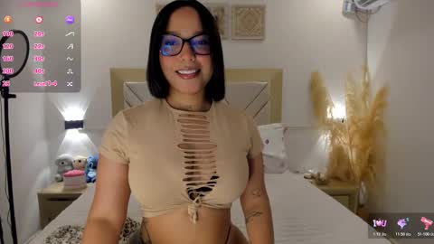 Claire 3 online show from 01-09-26, 12:02