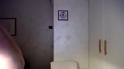 Snapshot of clacock chatting on 12-17-25, 02:34 clacock online show from 12-17-25, 02:34