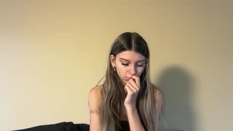 clairewalkerr online show from 11-29-25, 07:39