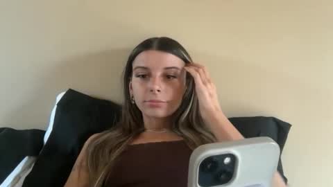 Snapshot of clairewalkerrr chatting on 12-03-25, 06:28 clairewalkerrr online show from 12-03-25, 06:28