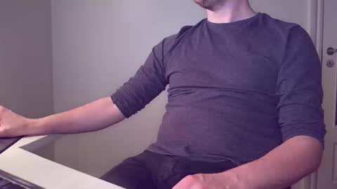 clamshive7 online show from 02-19-26, 08:38