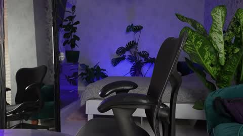 Clara online show from 12-02-25, 07:09