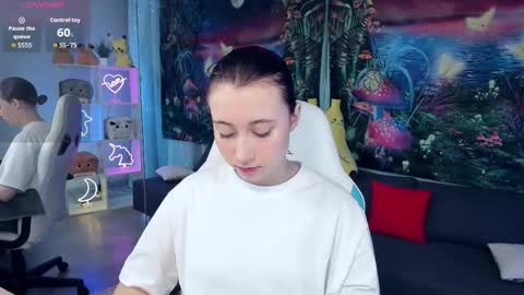 Snapshot of clarabenson chatting on 09-15-25, 06:41 clarabenson online show from 09-15-25, 06:41