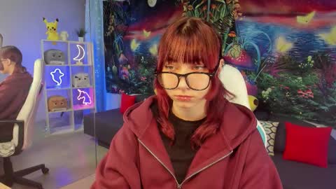 Snapshot of clarabenson chatting on 11-08-25, 07:12 clarabenson online show from 11-08-25, 07:12