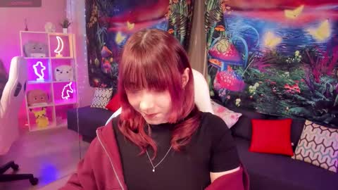 Snapshot of clarabenson chatting on 11-20-25, 07:24 clarabenson online show from 11-20-25, 07:24